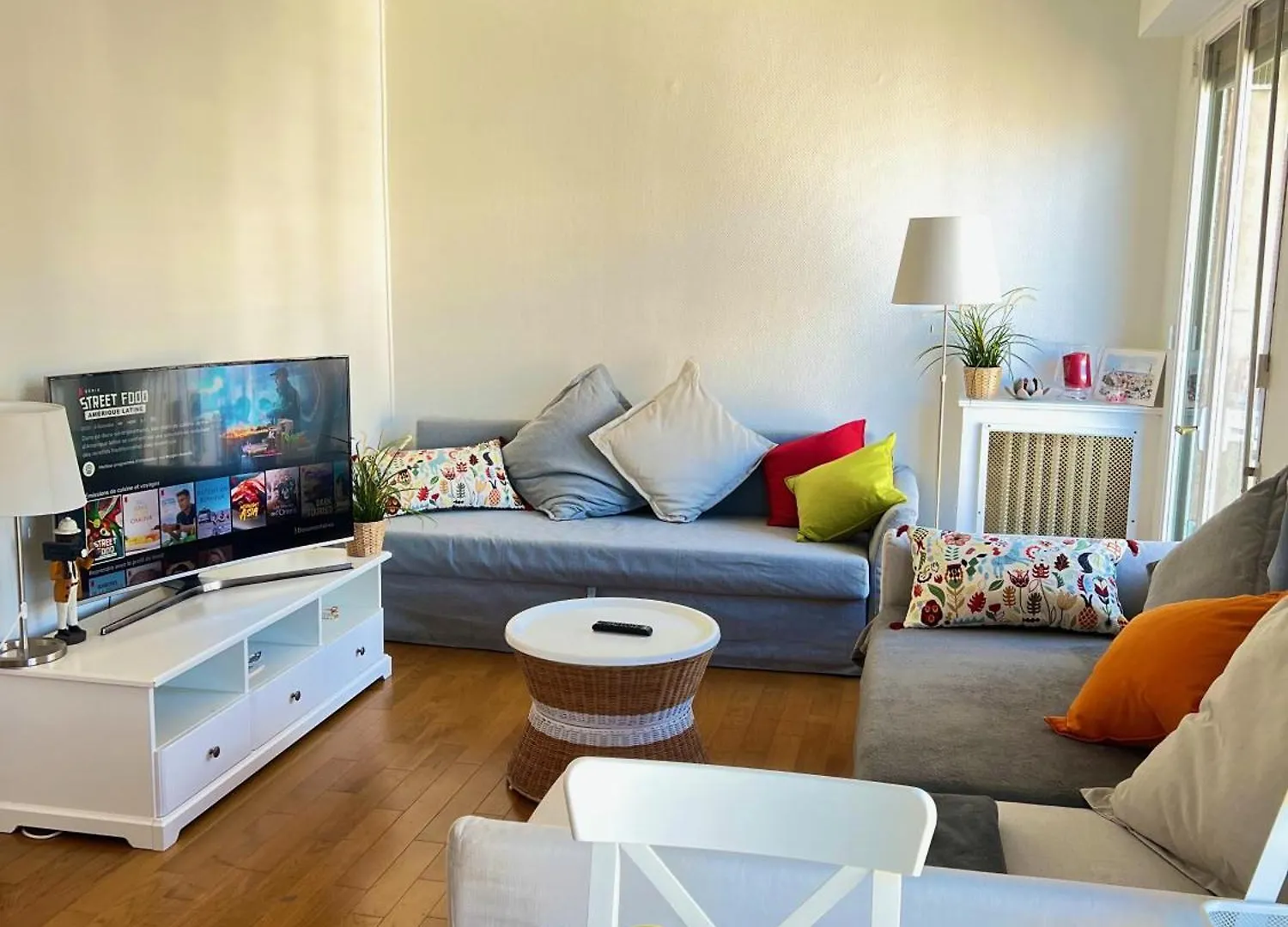 Bright And Comfortable Passy, Trocadero Apartment *